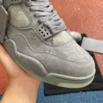 Air Jordan 4 KAWS Grey Graffiti 930155-003 - 图片 3