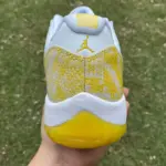 Air Jordan 1 Low WMNS "Yellow Snakeskin" AH7860-107 - 图片 3