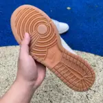 Nike Dunk Low x Supreme "Beige/Brown" XH0923-339 - 图片 4