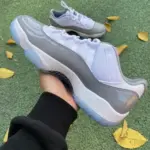 Air Jordan 11 Retro Low "Cement Grey" AV2187-140 - 图片 6