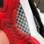 Air Jordan 11 Low "Black White Red" AV2187-160 - 图片 7