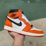Air Jordan 1 AJ1 White Orange 555088-113