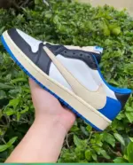Air Jordan 1 Low OG Travis Scott “Reverse Swoosh” DM7866-140