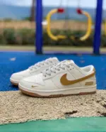 Nike Dunk Low x Supreme "Beige/Brown" XH0923-339
