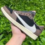 Travis Scott x Air Jordan 1 Low OG "Reverse Swoosh" Brown CQ4277-001