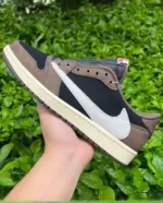 Travis Scott x Air Jordan 1 Low OG "Reverse Swoosh" Brown CQ4277-001