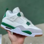 Nike SB x Air Jordan 4 AJ4 "Pine Green" DR5415-103