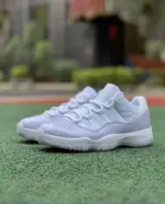 Air Jordan 11 Low "White Violet" AH7860-101