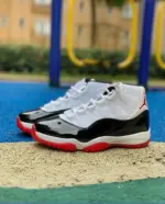 Air Jordan 11 Retro "Concord Bred" CT8012-106