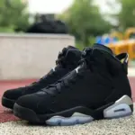 Air Jordan 6 Retro "Metallic Silver" DX2836-001