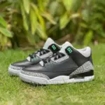 Air Jordan 3 "Green Glow" Black/Green Mid-Top Retro CT8532-031