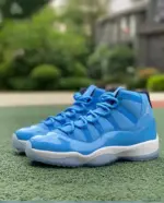 Air Jordan "Ultimate Gift of Flight" Pack 717602-900