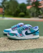 Futura Laboratories x Nike Dunk SB "White/Blue" HF6061-400